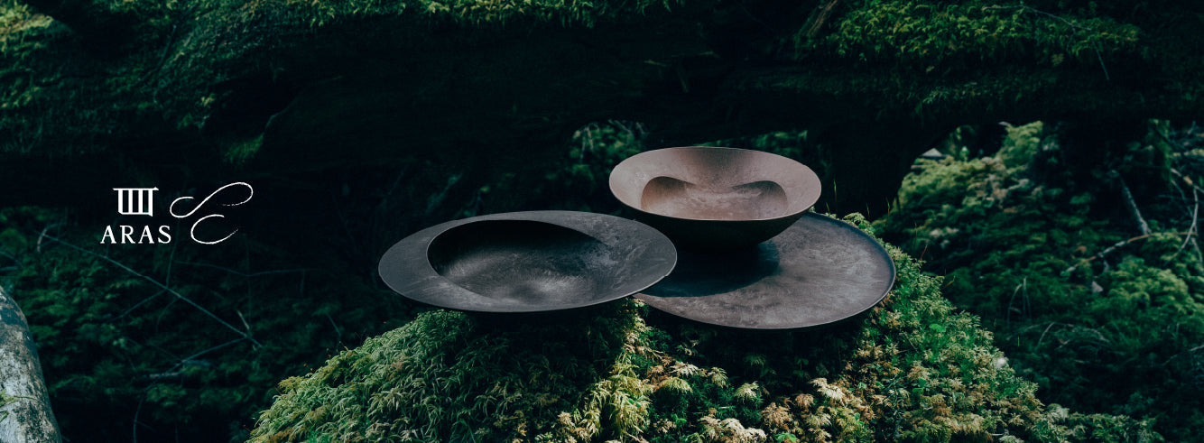 自然の色彩を切り取り、食卓に“選ぶ楽しみ”を【前編】 ~サステナブルコレクション「杉皮」「海水」から全6色の新ラインナップが登場~