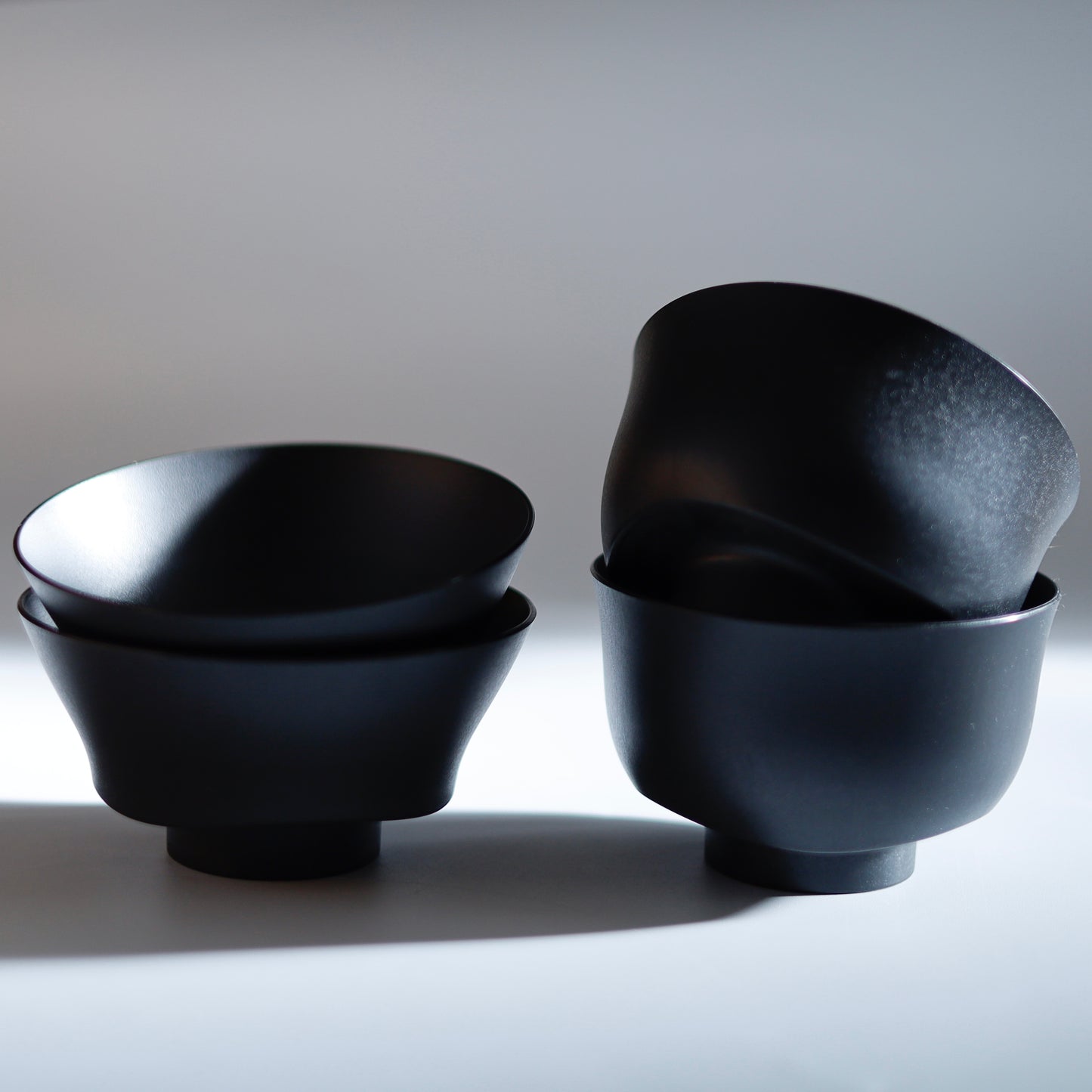 お茶碗・汁椀 各2セット + 白色ギフトボックス付き