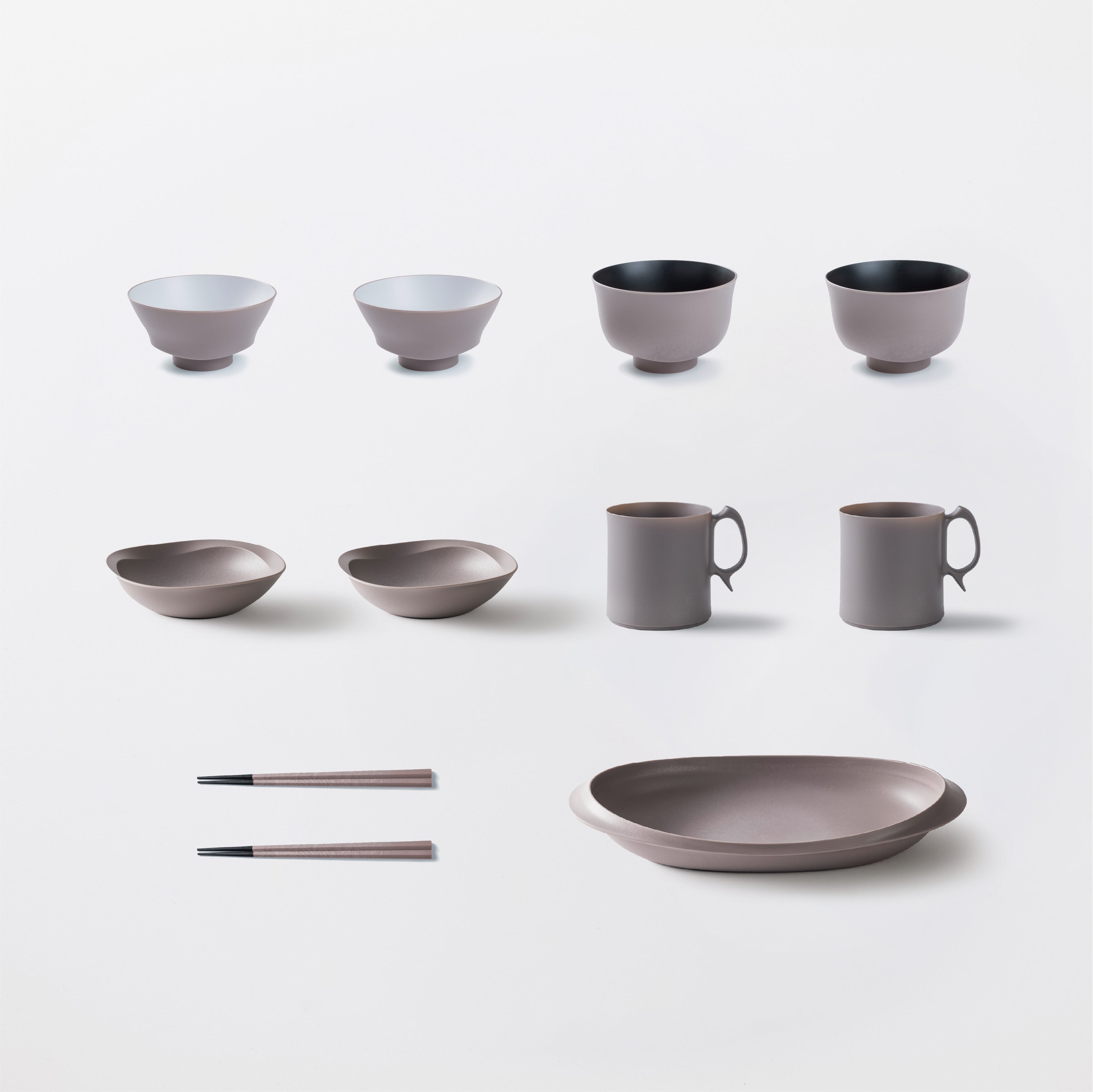 定番のおうちご飯セット(お茶碗、汁椀、マグカップ大、取り皿ボウル、箸 各2 ＋ オーバル皿 1枚)