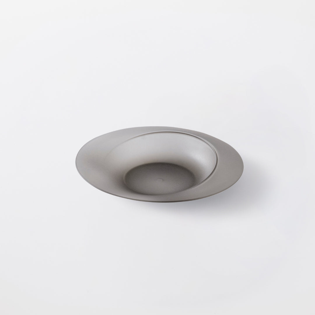 落としても割れない「深皿スクープ中 (21cm)」