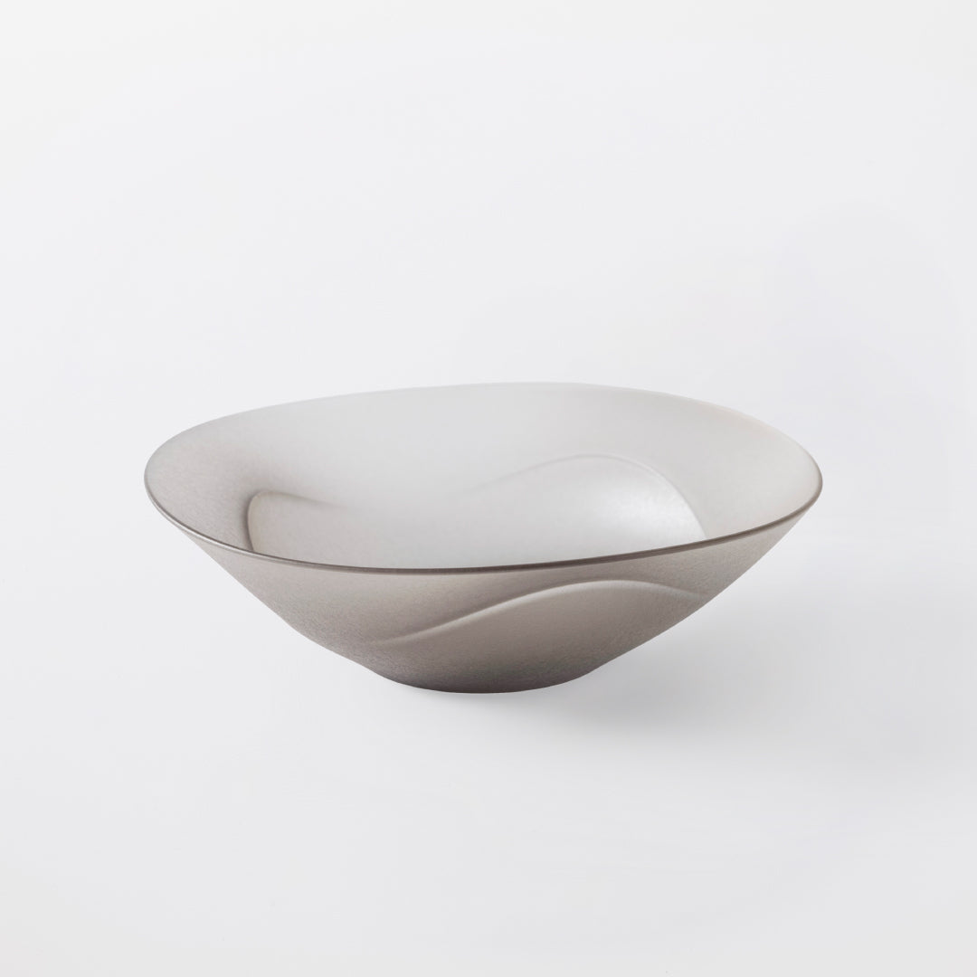 落としても割れない「深鉢ミルー(20cm)」